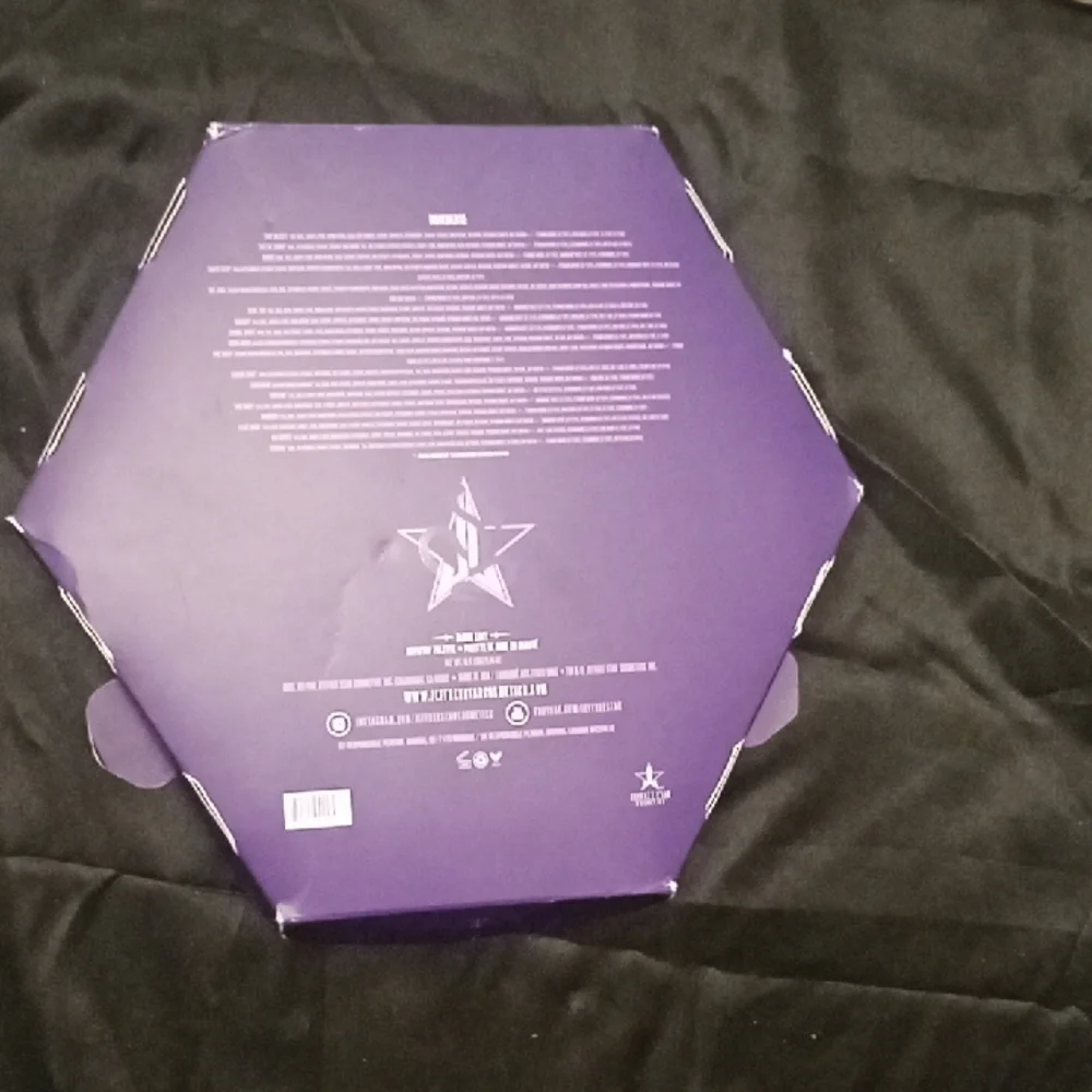 Jeffree Star Blood Lust Purple Eyeshadow Palette New